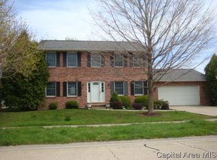 2300 Heather Mill Ct, Springfield, IL 62704
