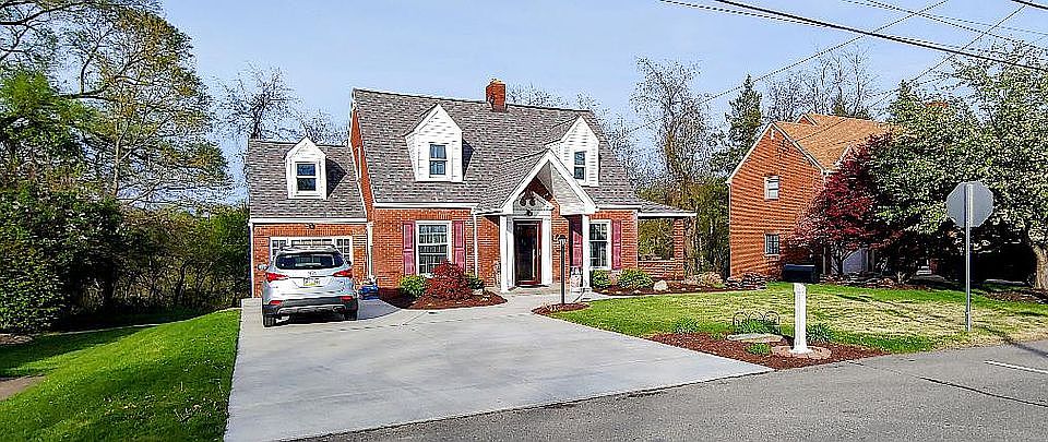 2nd image of 1148 Highland Ave