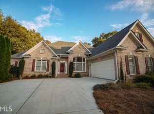 1207 Lancelot Ct, Loganville, GA 30052