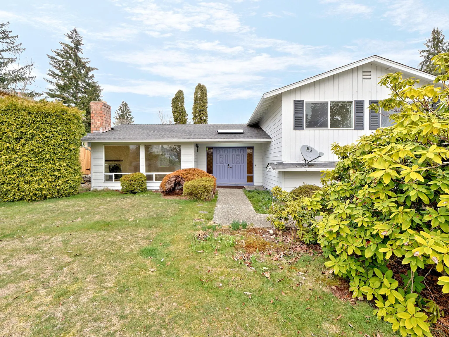 17204 NE 16th Pl photo 1