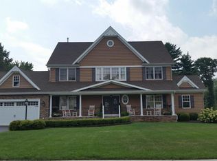 2 Kelly Ct, Ocean Twp, NJ 07712