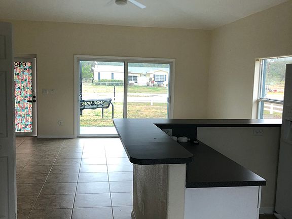 3rd image of 6909 Shasta Daisy Blvd