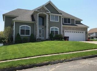 129 Wagon Wheel Dr, Feeding Hills, MA 01030