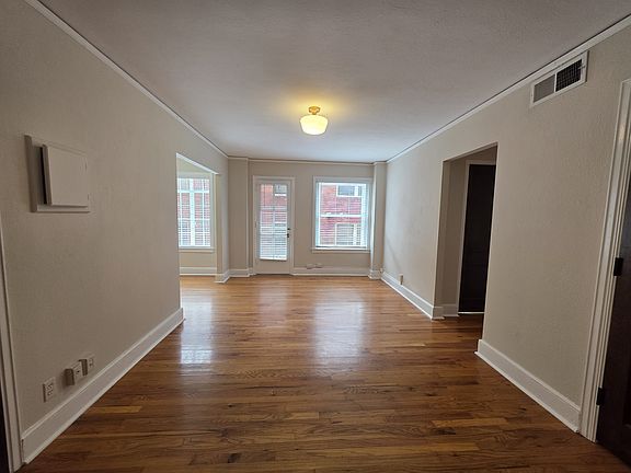 5th image of 614 S Elwood Ave #203