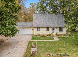 2222 Kenilworth Rd, Jackson, MI 49203