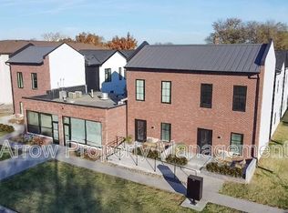 2230 R St #1, Lincoln, NE 68503