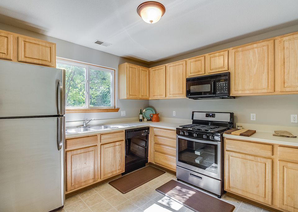 1st image of 361 Marigold Cir #38