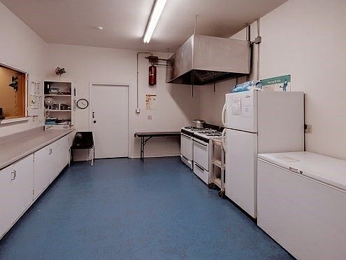 5th image of 312 Volney St