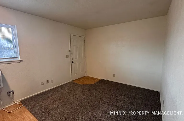 711 S Austin Ave #206 — Photo 16