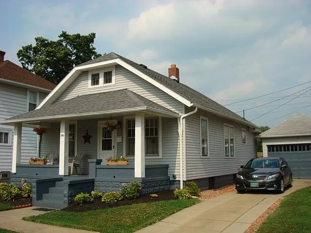 581 Church St photo 1