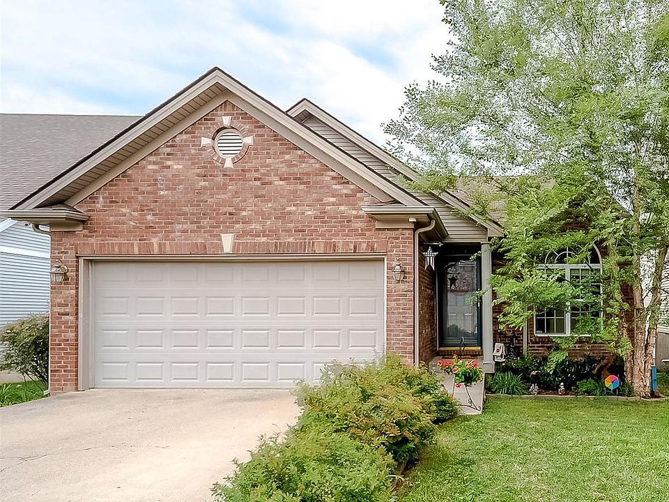 1st image of 257 White Oak Trce