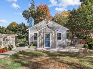 20 Locust Dr, Lincolndale, NY 10541