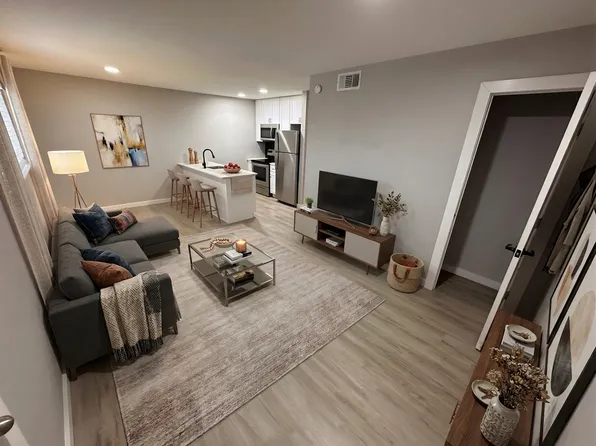 600 E 53rd 1/2 St, Austin, TX