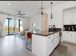 1708 1/2 Sunrise Dr, Vista, CA 92084