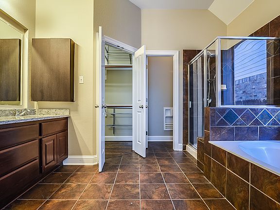 4th image of 12517 Belcara Pl