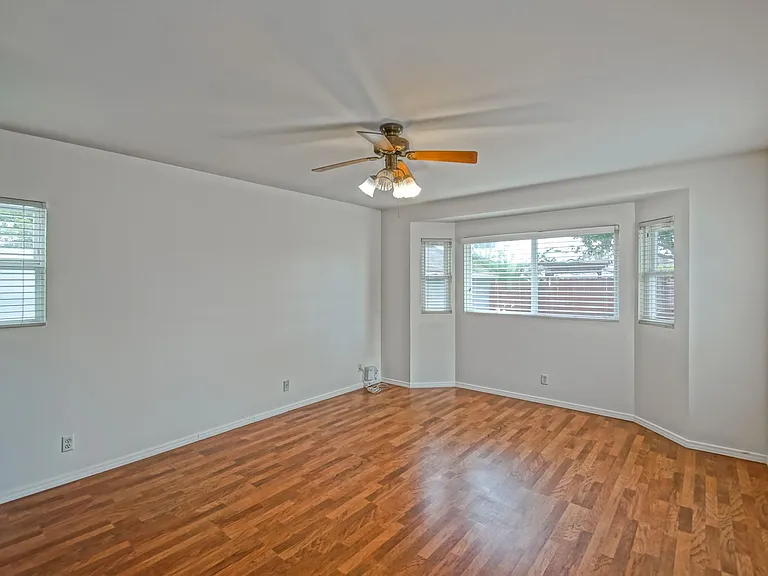 2911 Blaisdell Ave — Photo 31