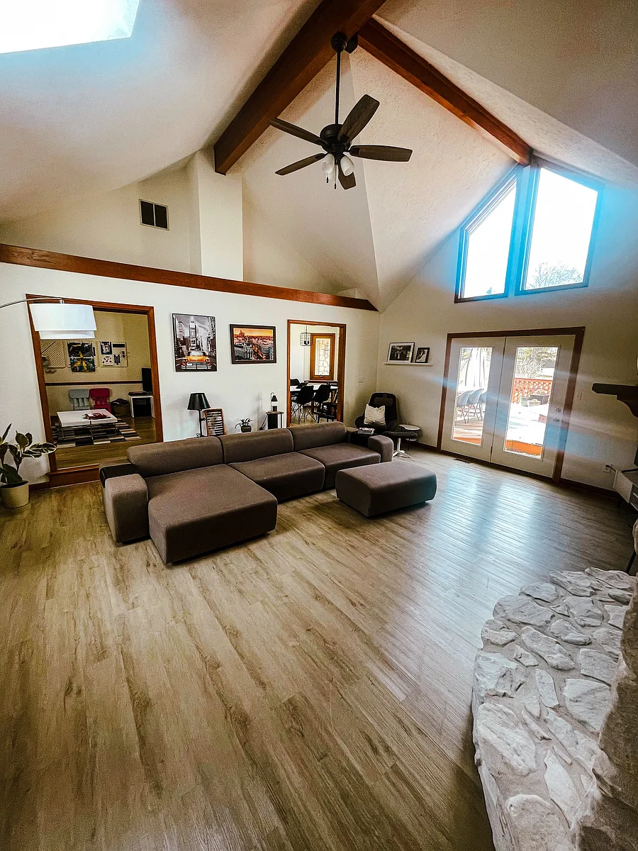 Building Photo - 13702 Thistlewood Dr E