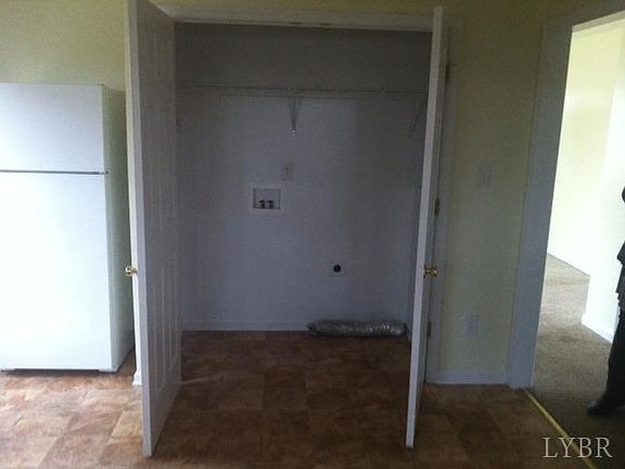 4th image of 2255 Garfield Ave