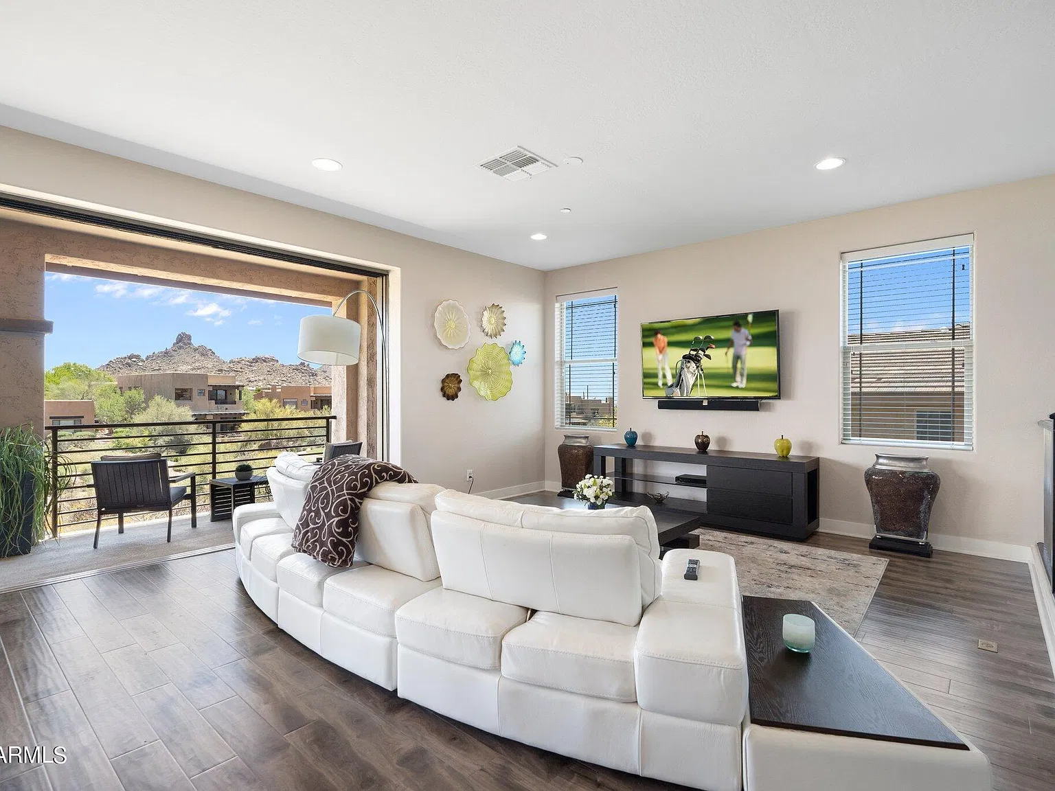 2 bed, 2.0 bath, 1936 sqft, $4,495 — Photo 4