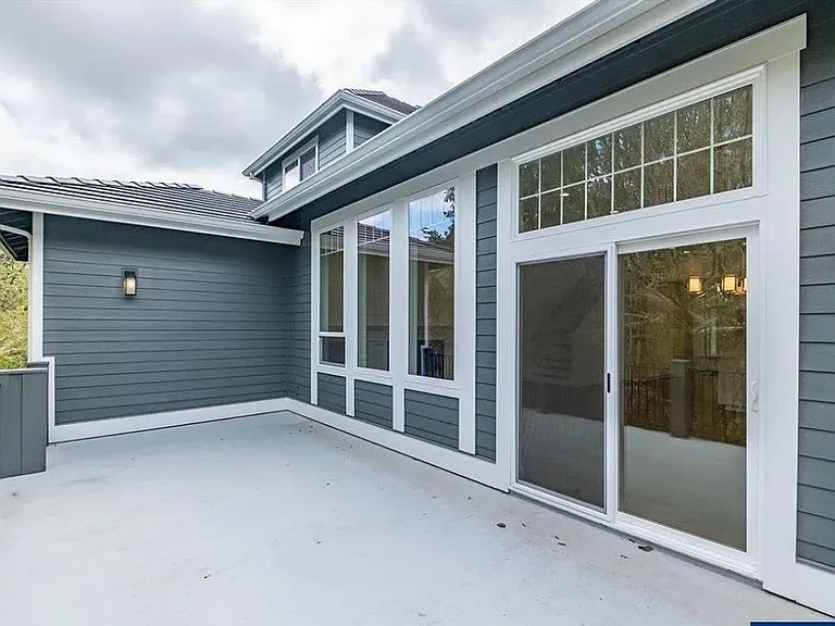 2799 NW Romancier Dr — Photo 40