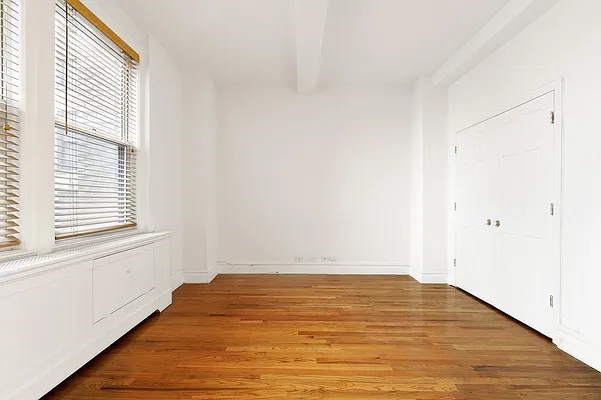 Rented by Nest Seekers International | media 28