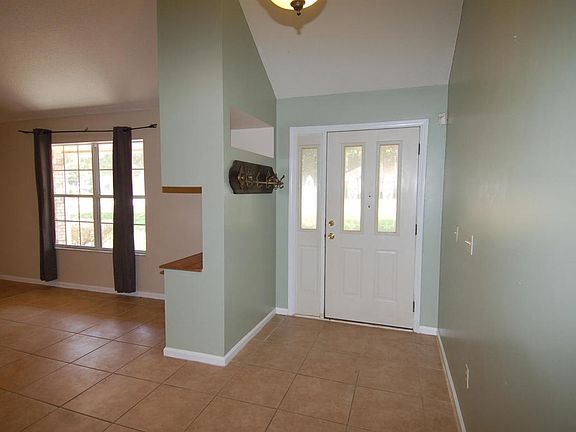 2nd image of 11861 Leafdale Cir W