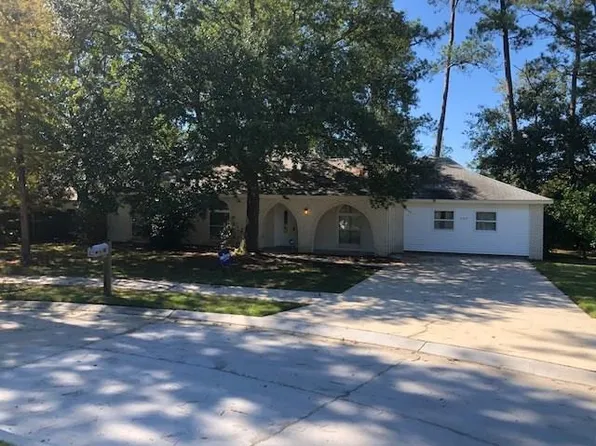 106 Hemlock Ct, Slidell, LA 70458
