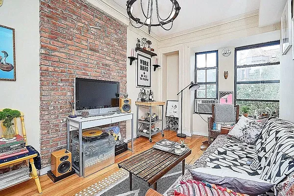 Rented by Urban Pads | media 10