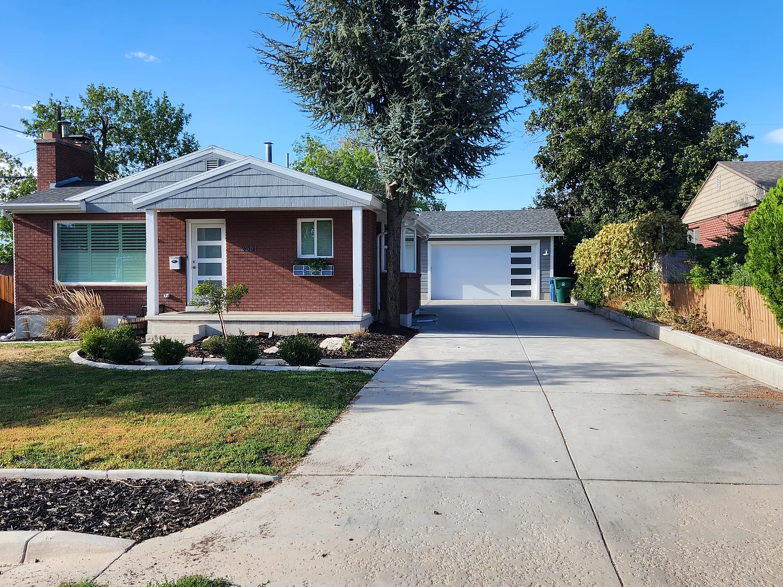 2551 E Gregson Ave — Photo 1