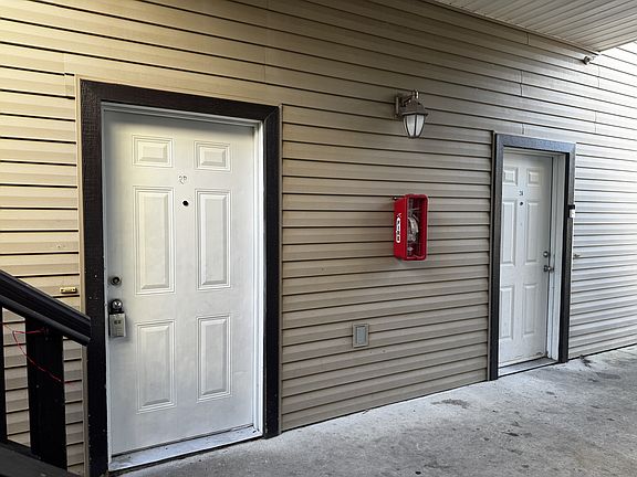 2nd image of 7071 Lake Joanne Dr #2