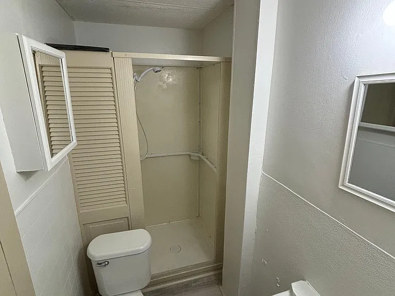 1925 Valley Rd #1 — Photo 9