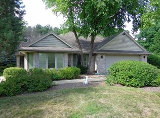 1650 Mound View Pl, Whitewater, WI 53190