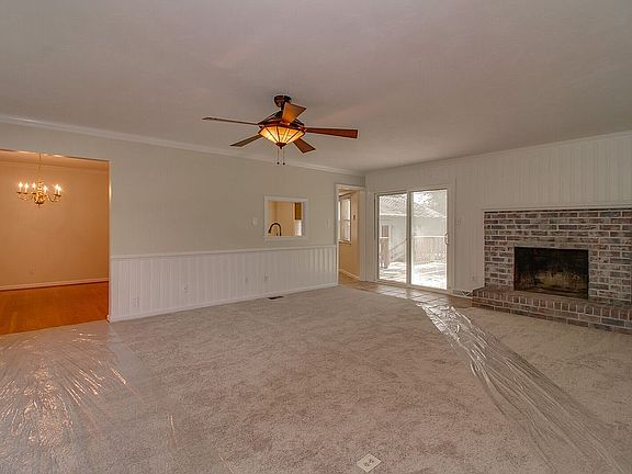 3rd image of 453 Beauregard Dr