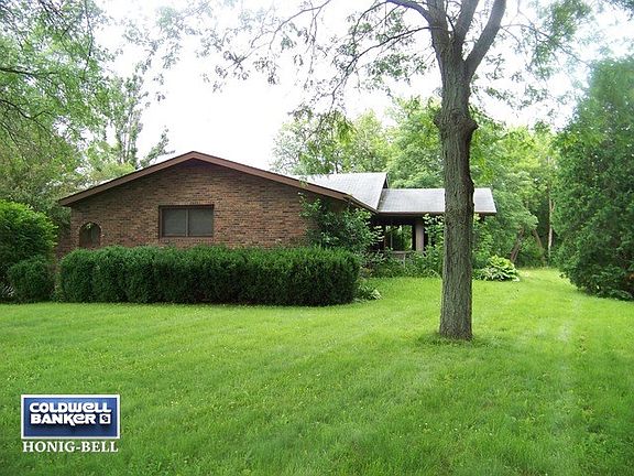 2nd image of 693 N Sharon Dr