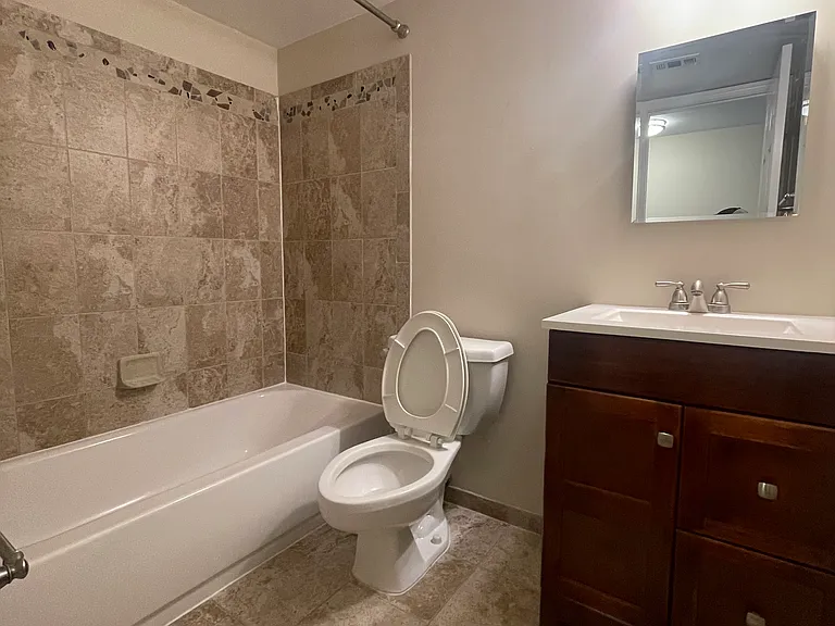 1426 Northgate Sq #2 — Photo 6