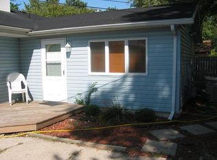 8211 Sycamore Ave #B, Highland, IN 46322