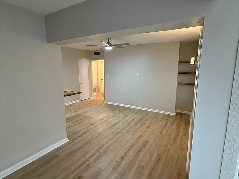 627 Shady Lane Dr — Photo 8