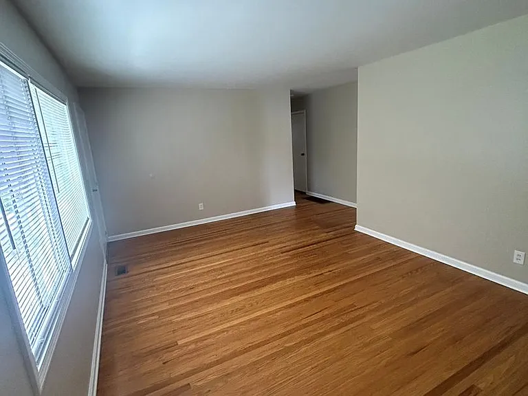 9800 Orlandi Ct — Photo 3