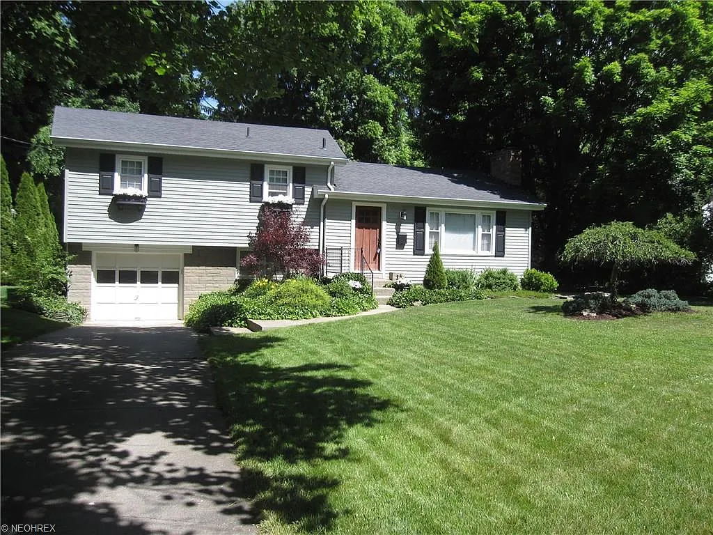 13 Walker Ct photo 1