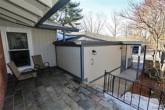4th image of 810 Conestoga Dr #354