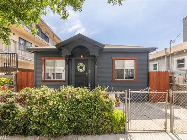 934 Washington Pl, Long Beach, CA 90813