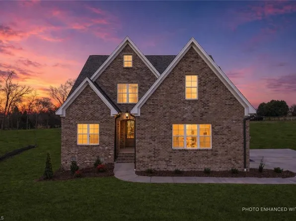 174 Orchard Grass Ct, Mocksville, NC 27028