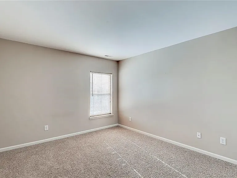 9972 Parkshore Dr — Photo 40