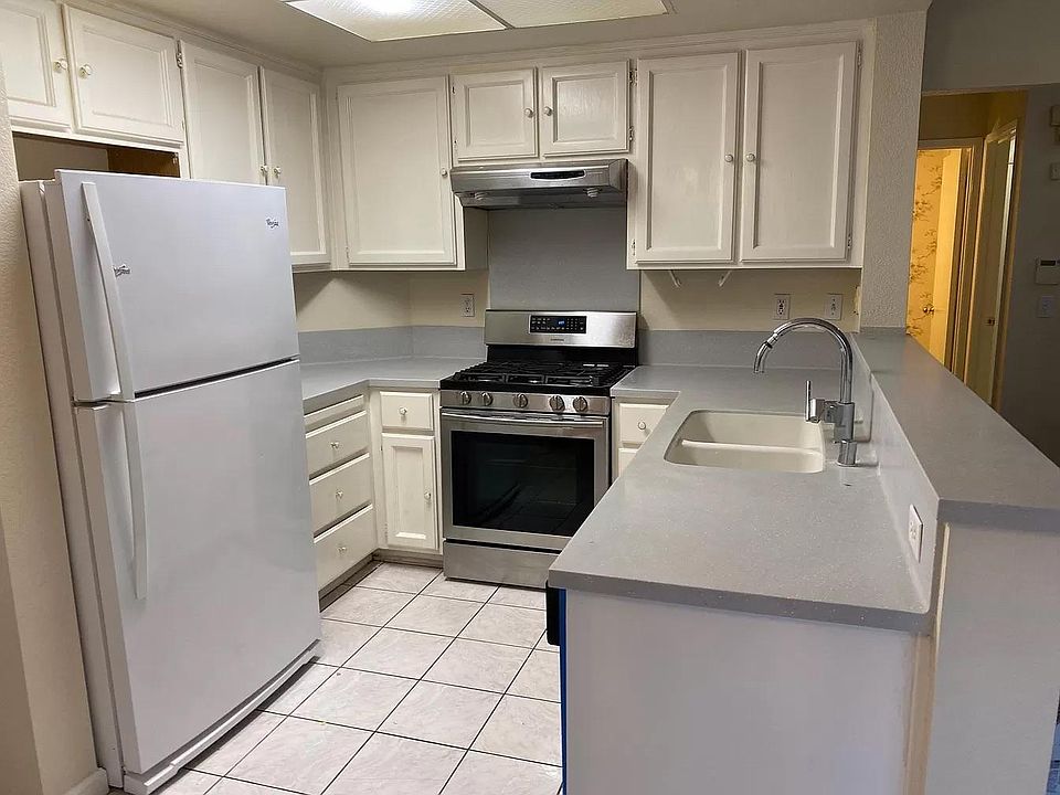 2nd image of 3734 Willow Bend Pl