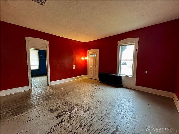 3rd image of 210 E South St