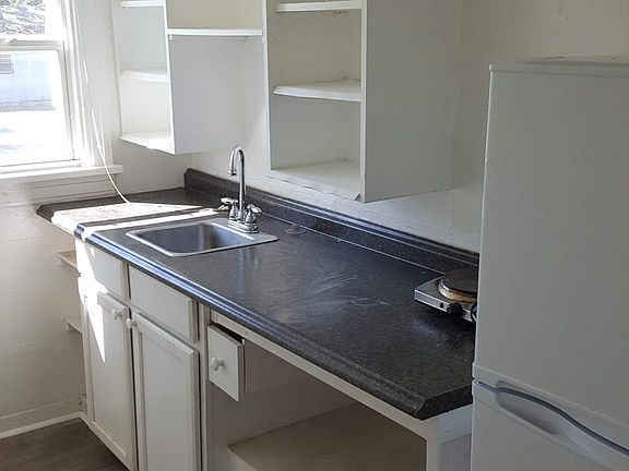 4th image of 3045 49th St S APT 9