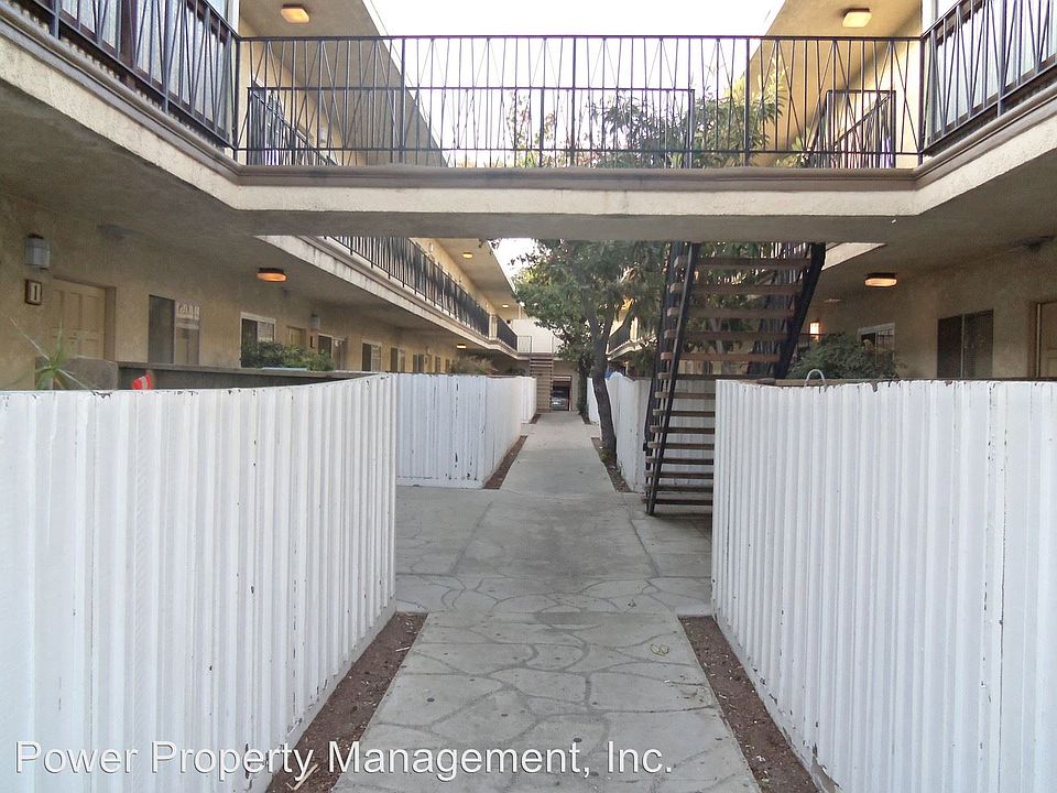 2nd image of 1717 Lincoln Ave APT 12