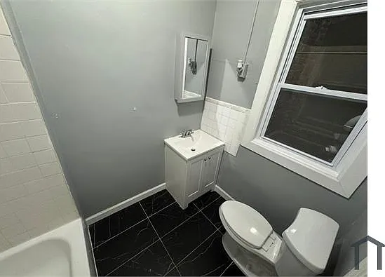 35 Shepard Ave #11 — Photo 3