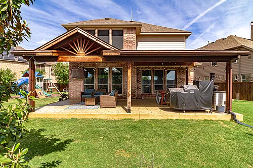 600 Wilshire Ln Photo 1