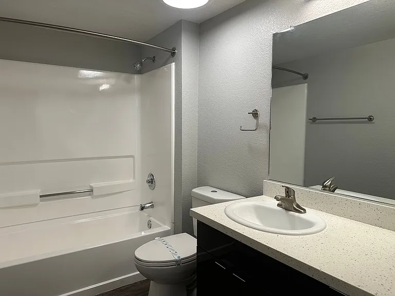 Corona Pointe Resort — Photo 160